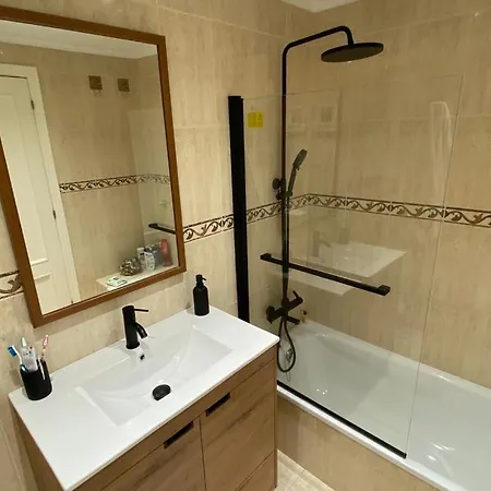 Apartament Bajo Con Jardin Y Piscina!