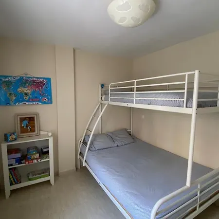 Apartament Bajo Con Jardin Y Piscina!