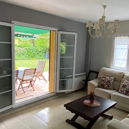 Bajo Con Jardin Y Piscina! Apartament