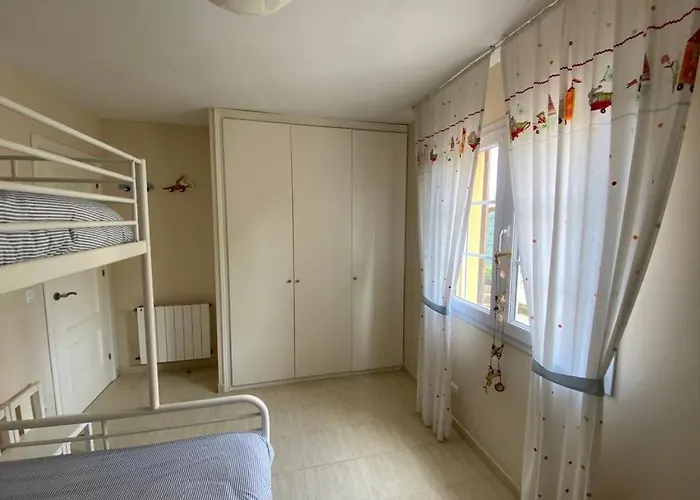 Apartment Bajo Con Jardin Y Piscina! Galizano