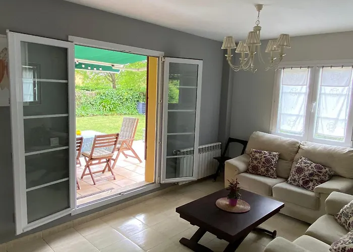 Bajo Con Jardin Y Piscina! Apartment