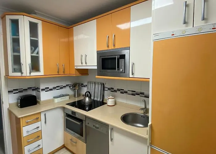 Apartmán Bajo Con Jardin Y Piscina!